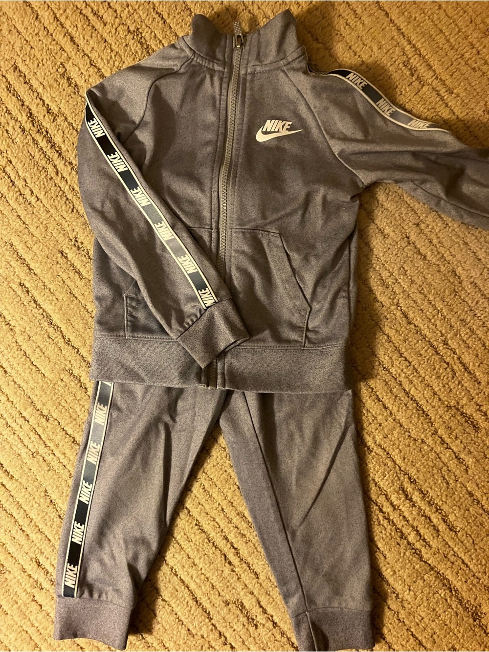 Nike Track Suit 3T Boy Grey